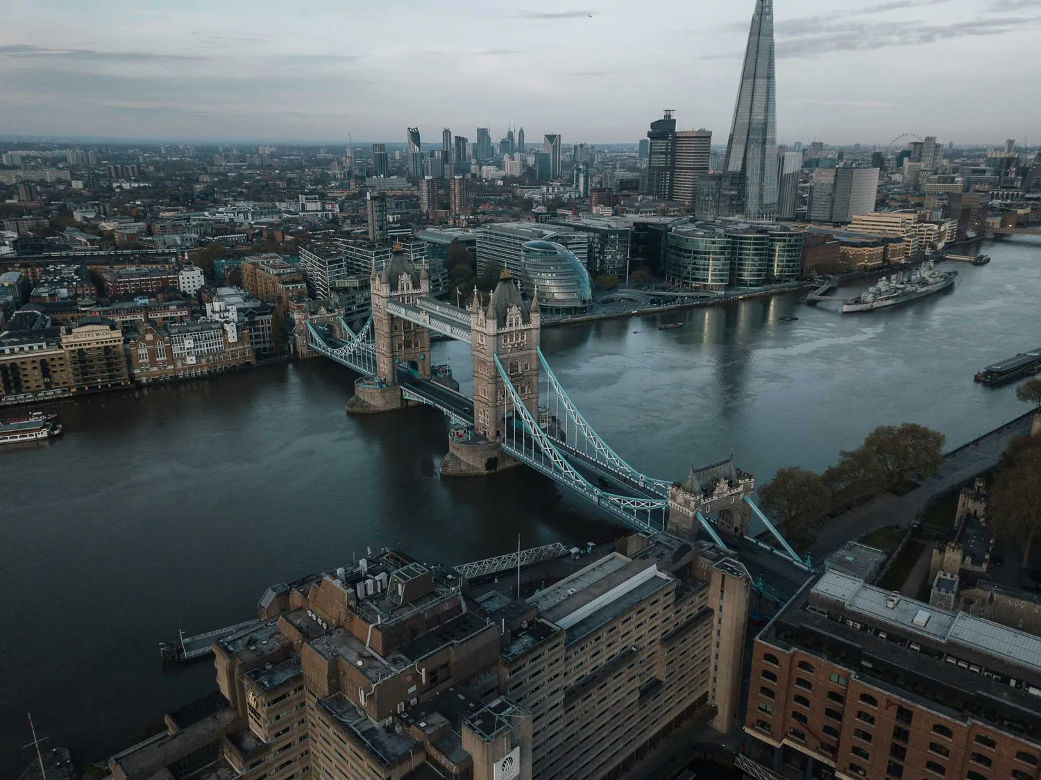 Inside Grip Golf Tower Bridge studio at St Katharine Docks